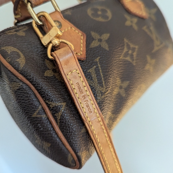 ❌ SOLD ❌ Louis Vuitton mini speedy with crossbody strap - Picture 12 of 17